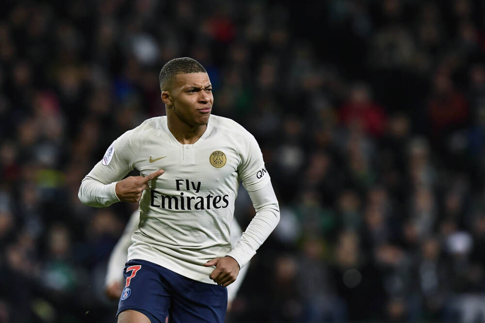 如何布局跨年行情！